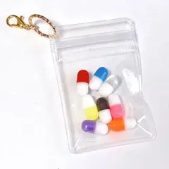 カラフルなお薬 カプセルのミニバッグ チャーム