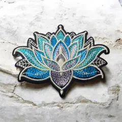 【ワッペン】青緑 グリーンブルー 蓮 ロータスフラワー 刺繍 アイロン アジアン