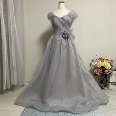ウエディングドレス　オフショルダー　カラードレスグレー色お値下げしました。