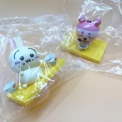 松屋　ちいかわ 鬼辛カレー　オリジナルフィギュア うさぎ 古本屋　カニちゃん