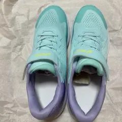 アシックス スニーカー　新品　24センチ