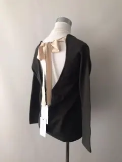 JANE SMITH バックオープンが可愛いリボンカットソーレア！のサムネイル