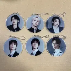 seventeen 消費期限 アクキー ガチャ