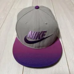 Nike キャップ　グレー/パープル