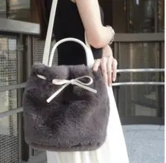 FRAY I.D フレイアイディー　リボンファーバッグ　グレー　ショルダーバッグ