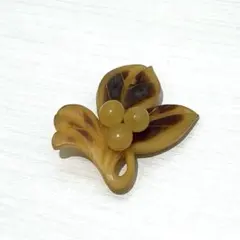 【ブローチ】 鼈甲 葉っぱ リーフ コサージュ アクセサリー 昭和 レトロ ピン