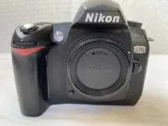 Nikon D70 デジタル一眼レフカメラ 標準・望遠レンズセットのサムネイル