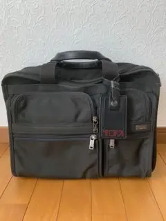 おまけ付き✨TUMI トゥミ　26031D4 ビジネスバッグ　2WAY 拡張可能 楽天市場】楽天スーパーセール！【中古】美品 トゥミ TUMI 現行