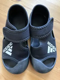 adidas☆キッズサンダル16cm