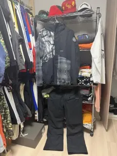 VOLCOM スノーボードウェア セットアップ