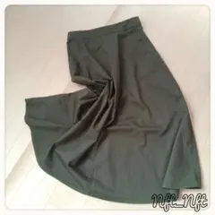 UNIQLO オリーブグリーン フレアスカート Lサイズ