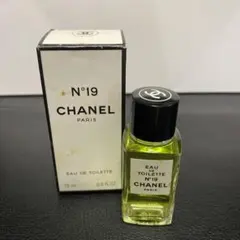 CHANEL シャネル No.19 オードゥトワレット19ml