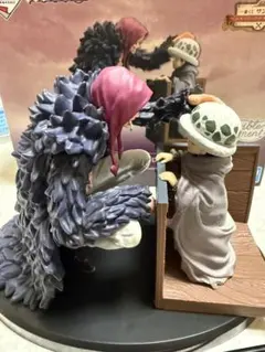 ワンピース　一番くじ　B賞　Revible Moment　ロー＆コラソンのサムネイル