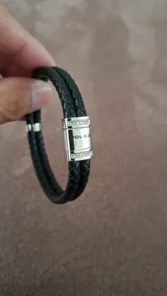 値下げ　POLICE ブラックレザー ブレスレットのサムネイル