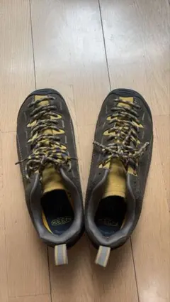 KEEN アウトドアシューズ グレー/イエロー