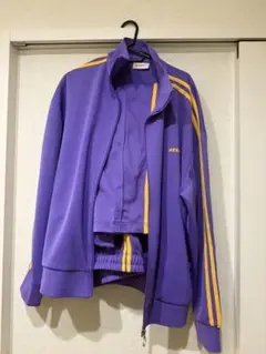 ⭐︎値下げしました⭐︎ NERDY セットアップ　トレーナー　ジャージ NERDY(ノルディ) セットアップ(メンズ) - 海外通販のBUYMA