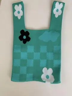 HUNDRED 花柄ニットバッグ
