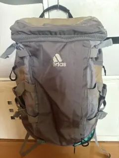 アディダスadidas サッカー、アウトドア用大容量キッズリュックサック