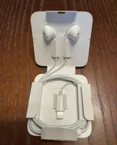 新品未使用★iPhone・純正・Lightningイヤホン♪