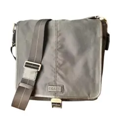 COACH コーチ　ヴァリック　ナイロン　マップバッグ　斜めかけ　ブラック　黒