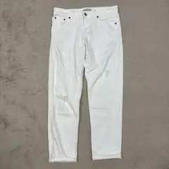UNIQLO ホワイトデニム　サイズ23 (58.5cm)
