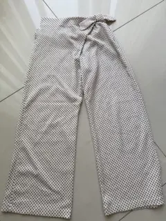 ZARAキッズサイズ10 /140㎝ ドットパンツ