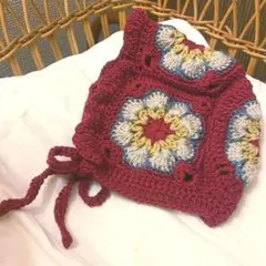 春　ハンドメイド ベビーボンネット モチーフ編み 赤 ベビー帽子　花柄　海外風