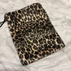 ヒョウ柄 ファー 巾着ポーチ レオパード柄 小物入れ