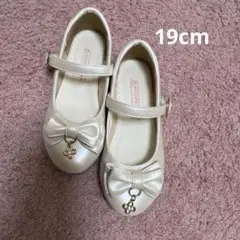 ストラップシューズ