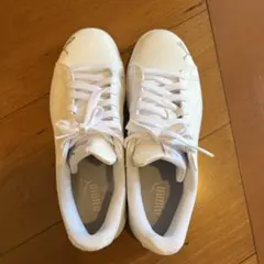 PUMA スニーカー ホワイト