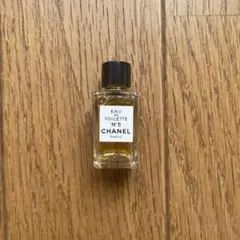 CHANEL Eau de Toilette N°5 ミニ香水