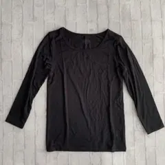 ヒートテック　ブラック 長袖 アンダーシャツ 130