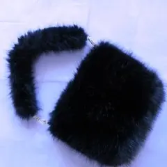 フェイクファーハンドバッグ