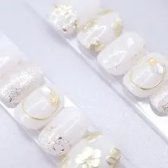 871 ネイルチップSサイズ 韓国 上品 フラワー シェル 金箔 ラメ　ゴールドのサムネイル