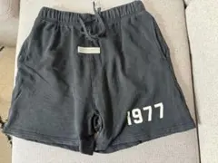 FEAR OF GOD ESSENTIALS ショートパンツ 1997のサムネイル