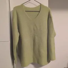 ニット セーター 黄緑 冬服 秋服 カジュアル