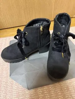 キッズブーツ　22cm