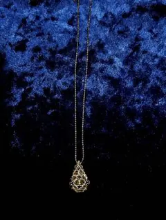 ハンドメイド☆キラキラビーズのペンダントトップ