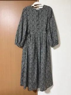 ehka sopo 花柄 長袖 ギャザーワンピース　サイドリボン