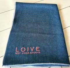 ヨガラグ　ロイブ　ヨガ