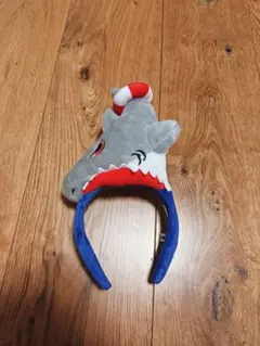 美品 USJ ジョーズデザイン カチューシャ