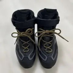 mont-bell 防水 ハイカット トレッキングシューズのサムネイル