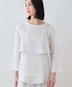 定価14960円　新品未開封　INDIVI カセット服 キャミ＆ブラウス セットのサムネイル