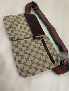 GUCCI GGパターン ボディバッグ　ウエストポーチ