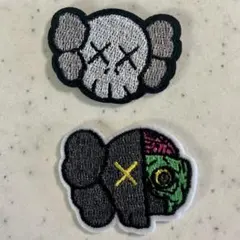 カウズ KAWS 刺繍アイロンワッペン 小2枚 - メルカリ
