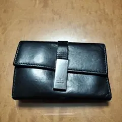 GUCCI ブラック レザー キーケース