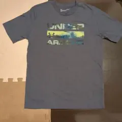 UNDER ARMOUR グレー Tシャツ 半袖