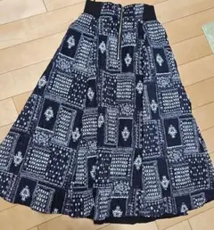 ディニテコリエ　スカート　ネイビーのサムネイル