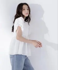 NATURAL BEAUTY BASIC ドロストギャザースリーブブラウスのサムネイル