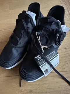 reebok スニーカー